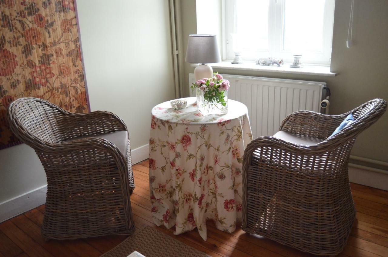 Les Glaneuses Bed & Breakfast Mettet Dış mekan fotoğraf